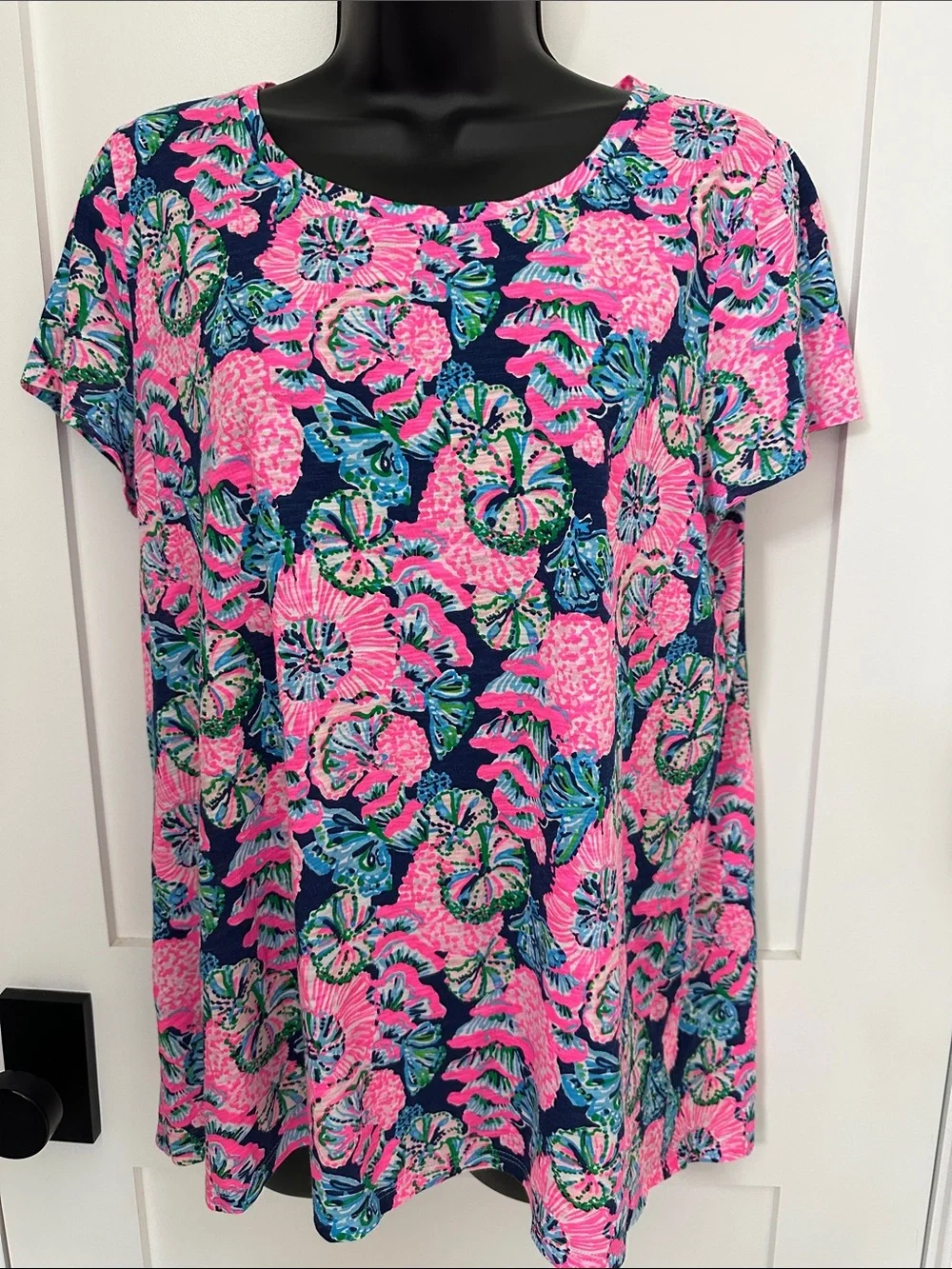 Lilly Pulitzer Etta Navy, Hot Pink & Green Floral Short Sleeve Tee - Picture 1 of 9